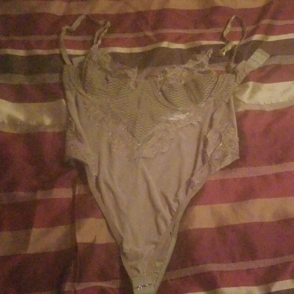 Brand new olive bodysuit - Picture 2 of 5